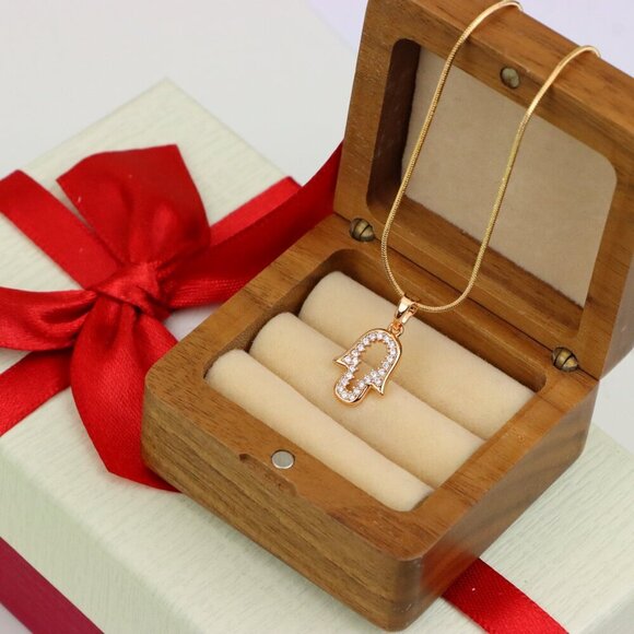 "Rose Gold Hamsa Pendant with Crystals – Symbol of Protection & Luck, XPPT1220 - Picture 13 of 13